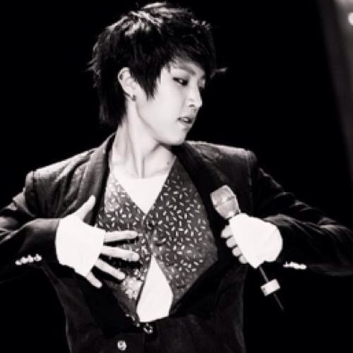 ผมเปลื่ยนชื่อแอคเก่าแล้วนะครับ ฟอล @infinitey_bkbot ใหม่ ส่วนอันนี้ผมเปลื่ยนเป็นแอคหลบลิมิต ฟอลไปเดี๋ยวฟอลกลับ