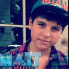 hola  soy hunter y mi sueño es poder conocer a mi señorito y decirle todo lo k lo adoro hunter forever 
sigeme y te sigo
cazadora de sueños :DD