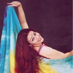 Natural do Rio de Janeiro, Aline Carvalho Abboud é professora, bailarina e coreógrafa de Dança do Ventre.