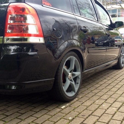 shanetuddenham's profile picture. 