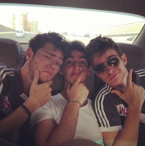 Axel24S's profile picture. Enjoy.