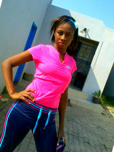 fhulufheloPry's profile picture. 