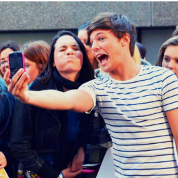 Hi One Direction (: Follow me? Thank you (:
Directioner Forever  :')