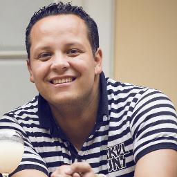 Diseñador Gráfico - Web Máster -  Alcaldia Mayor de Bogotá -  Todo lo que opinó es personal, soy libre de decirlo y no por que me paguen para hacerlo.