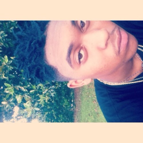 Youth's Fine$t . Follow My Queen @MimiSoMean .