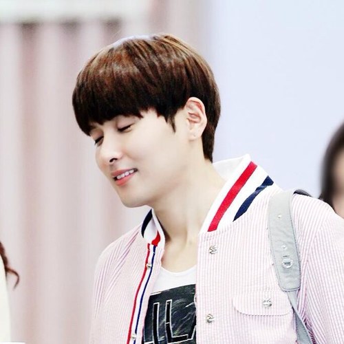 ✡SUPERJUNIOR RyeoWook(bot)✡ 性格はすこしSっけかも、でも慣れてきたらとことん甘えるよ ふふ 2012.04.30~