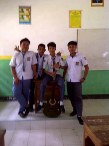 3'Satu yg terbaik dan untuk slamanya..:-)'3