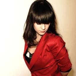 Hechos sobre La Reina del pop Francés Alizée siganla en twiter: @mellealizee
Administradores: @NekoCyrus @DioNelizee