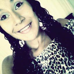 ,. UfffffffÁ ;3 *
    tenho 15 anos , sou de signo Aries , gosto de chocolate , sou funkeira & corintiana #COM MUITO ORGULHO, não tenho namorado  '