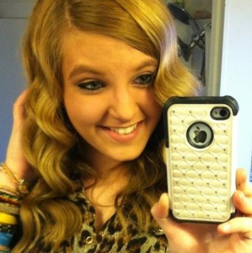 Emily. 19. 5'7. Vegetarian. Lesbian. Don't be shy, follow me.