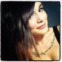 lindsay_eirvin's profile picture. Gore, Serial Killers, Guinea pigs, and Horror wrapped with a red bow.