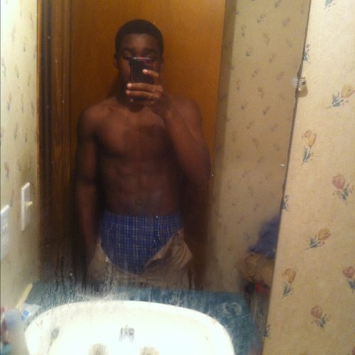 Shout all my school mates ty tae zabb ab neisha de de de va va hawk niah asap ferg tatyana unique ron na mike kevin tyran tylis starasia trey takya jalen donte