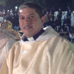 Sacerdote de la Arquidiócesis de Maracaibo.