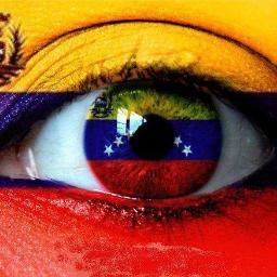 Venezolana y vinotinto. 
Deseo para mi país Amor, Luz y Orden.
