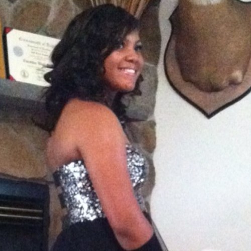 I love myself w/ all my flaws ! God is all that matters + fam !