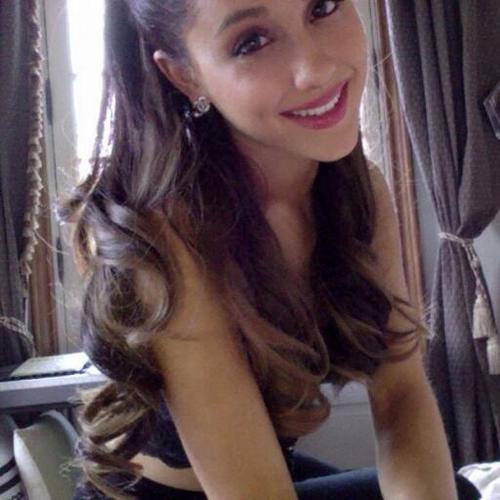 Ariana Grande (@ariane_grande) | Twitter Ariana Grande (@ariane_grande) | Twitter - 500 x 500 jpeg 41kB