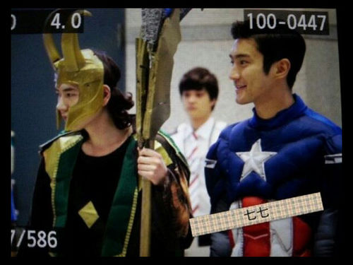 (ʃ⌣ ƪ) I'm real :) ♥ my favorite Idol just @siwon407 loveeee super junior