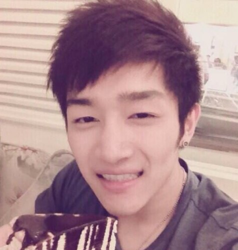 เฮ้! ผมบูรณ์ จากTS9 ไม่ช่ายตัวจริงเน๊ะ! Real : @BoonTanyaboon ภาพที่ดูดีกว่าเดิม *1235009 นะแจ๊ะ|bro.  @Tumwarats9_both