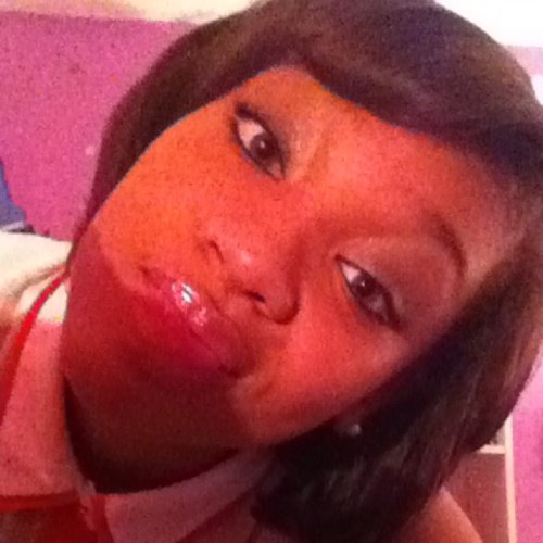Hello World!! Its me Dani B! :) Now a grown & sexy college sophomore #UTM16 ! Im living in my own world! ....now push that follow button! Thanks ;)