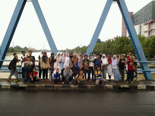 Alumni SDIT Al-Mufti [Angkatan 5] - 29 | Only followback who we know