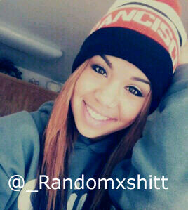 Tieneraccount | RT en maak kans op followback | Tweeten over random shit | Je herkent alles | maak die follow knop blauw ! Randomxshitt.twitter@hotmail.com