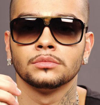 Connect to world popular music! Pop Stars! Rap Legends! Follow me!