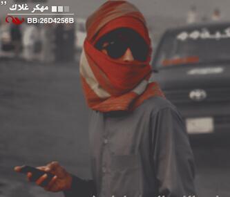 تغريداتي على حسب المزآج اذآ كنت مستانس انكت واذا طربان اشعار وقصايد واذا مروق تغريداتي احسن من وجهي واللي بيتابعني ما يندم وماهو خاسر ريال واحد ههههههههههه ه3
