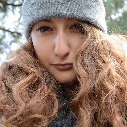 Giuliawa's profile picture. The maccabees,beatles,arctic monkeys,mumford and sons,30STM  #potterhead violoncellista apprendista. Regalami la vodka e sono tua!