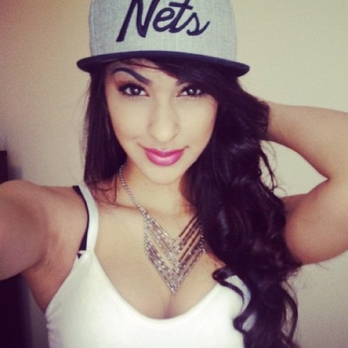 AlexisVee12's profile picture. Alexis Vega. 16. Volleyball and Softball are my life!