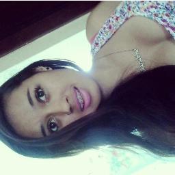 É o beck, é o brisa, é a tora, é a erva, é o chá. ♪ []