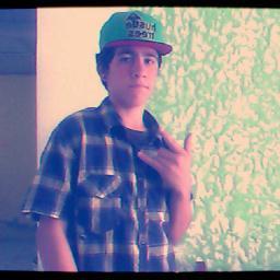 Sou Surfista, sou rastafári, curto reggae, e eles acham que eu uso maconha...