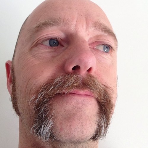 Father to three, agile evangelist and sport addict that will tweet about everything. Motto: Live Life.