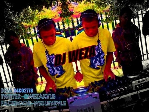 Up n coming dj was at a numark dj academy in 2012 got 2 certificates|ultimix dj,producer BBM. 24c02778.