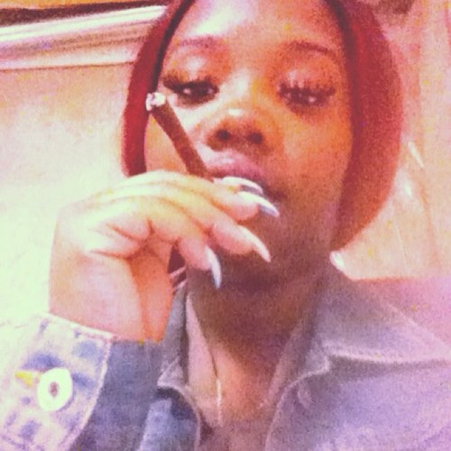 ♡i ride for my dawgs, fuck you other bitches .....You took the time to read this so just push the follow button! ♡
