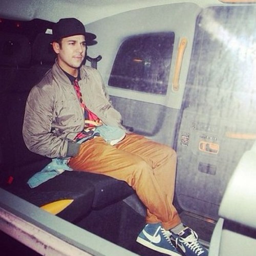 RobertKardcsh's profile picture. You know what? Our family is Armenian, we all have big butts.