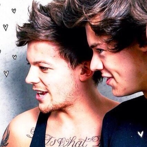 BraveLarryy's profile picture. Hey. im Katherine & this acc is going to be Larry Proof. This acc may help you open your eyes and realise that Louis & Harry are in love :) || @RasberryLarryy
