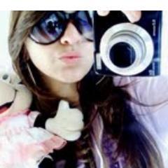 Sou brasileira tenho 18 anos gosto de teatro passeio . Gosto de andar de skate . E sou fanatica pelo justin bieber