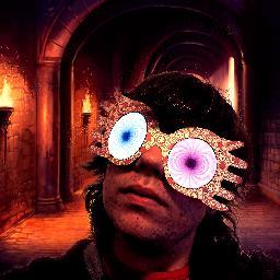 javito_javivi's profile picture. Director de cine, director de @butonifest, miembro de @thebotetsband, chico boom DJ y game designer y cofundador de @pushartsgs