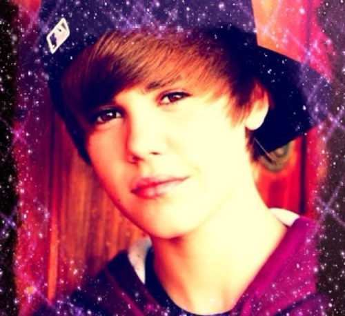 funnygummball's profile picture. 