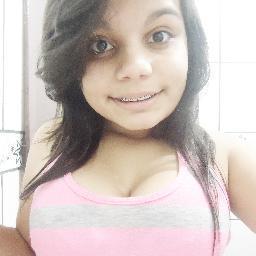 Minha Nanica não posso evitar que você chore mais posso me vestir de palhaça pra ver você sorrir Te amo nanica linda / @_ocupidomeodeia