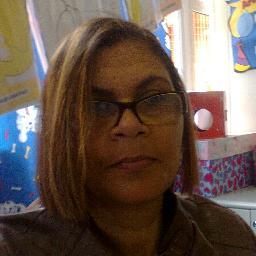 Sou pastora da Comunidade Deus em Família e professora em São Paulo, gosto muito do que faço no meu trabalho,mas meu prazer é adorar a Deus isto eu amo!