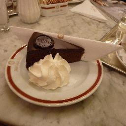 OniFong's profile picture. 