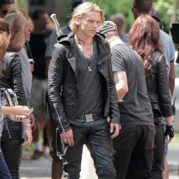 17. Sexy. Nefilim. Parabati de @AlecL_RCS . Limit de @Jace_RCS