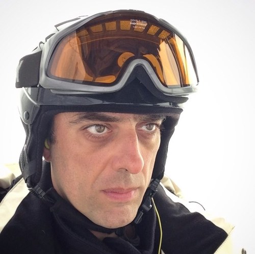 CEO & founder Harbot FZCO. New mobility + AI&ML solutions for transportation + Vogue Italy photographers team member.