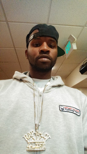 shellsW1M's profile picture. 