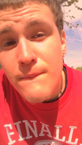 20 years livin on Earth, full of joy, but dedicated to make dreams a reality.