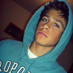 Nico_Lemos's profile picture. Pensando... :P