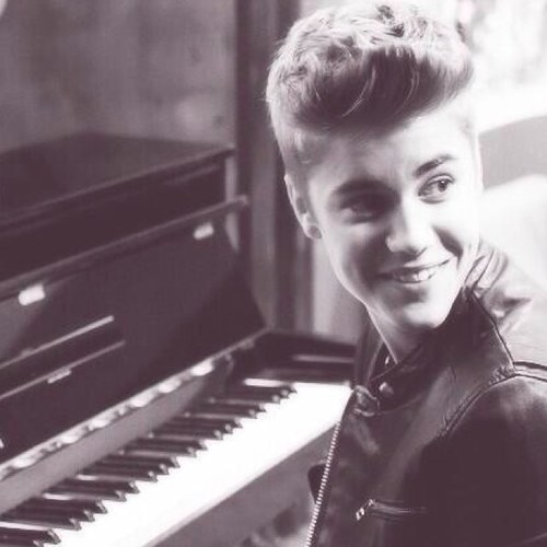 Justin Drew Bieber is my life, he keeps me smiling and has such an amazing talent❤. I am a victim of self harm and hes there for me. i love you justin❤