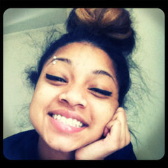 Mya Edwards♥ Is My name Shopping is My Thing ;) I like To be Creative & Full Of colors  i wann be Designe♥♥  cause  i want sucess &i want it all♥♥♥♥