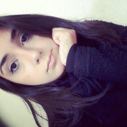 As pessoas falam mal de você por trás, porque sabem que você estará sempre à frente delas.